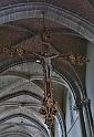 P1000713_Hangend groot kruis uit de zestiende eeuw op ieder uiteinde symbool van een van de Evangelisten
